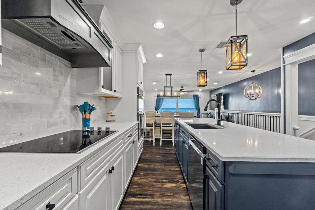 Newly Remodeled Beachfront Townhome - Sleeps 14 Panama City Beach Exteriör bild